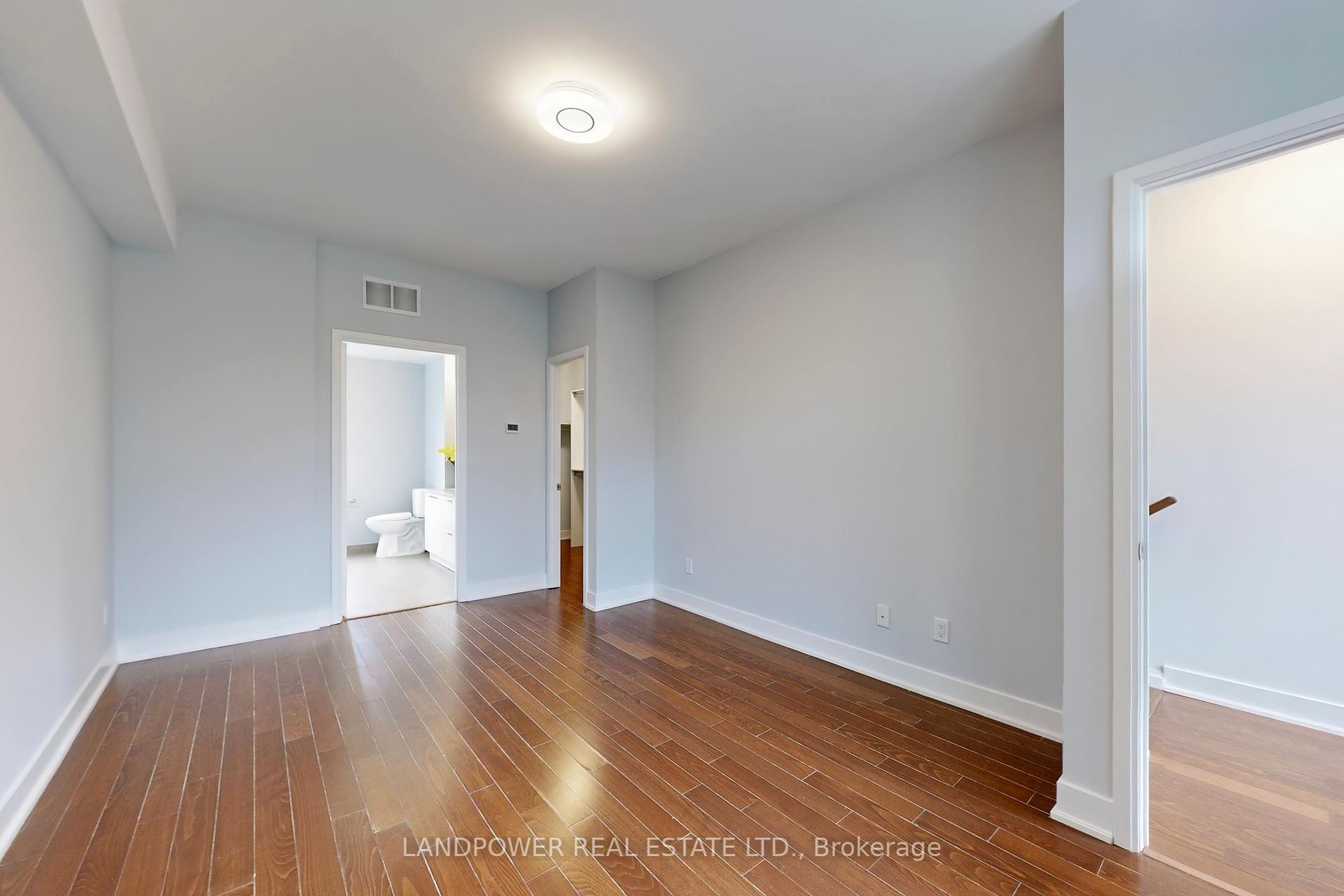 4 Bedrooms Condo at 88 Sheppard, Toronto For sale