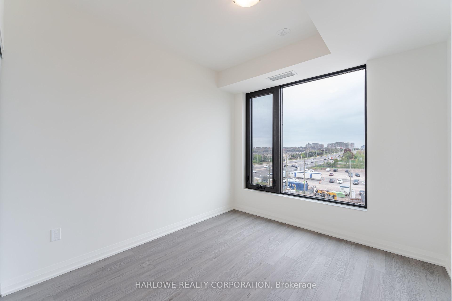 3 Bedrooms Condo at 3006 William Cutmore, Oakville For sale