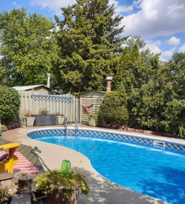 59 Rosebud Avenue