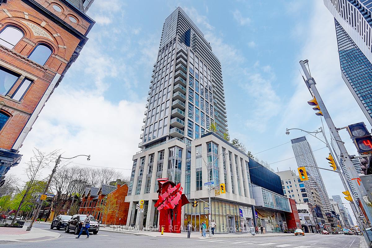 2 Bedrooms Condo at 3 Gloucester, Toronto For sale