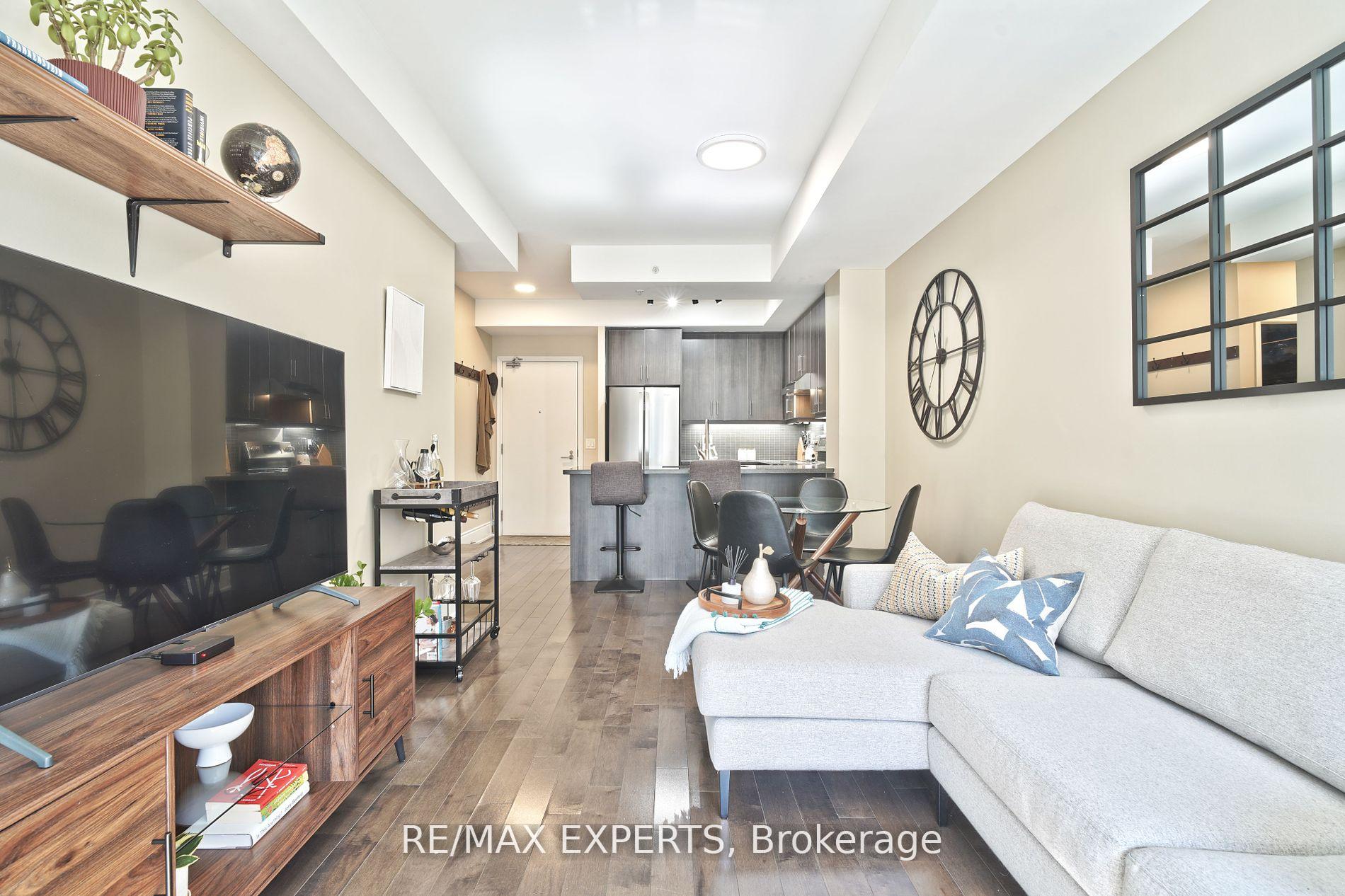 1 Bedroom Condo at 15 James Finlay, Toronto For sale
