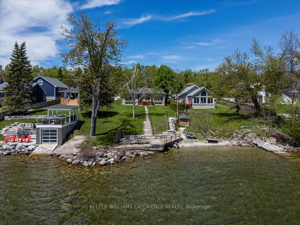 2225 Lakeshore