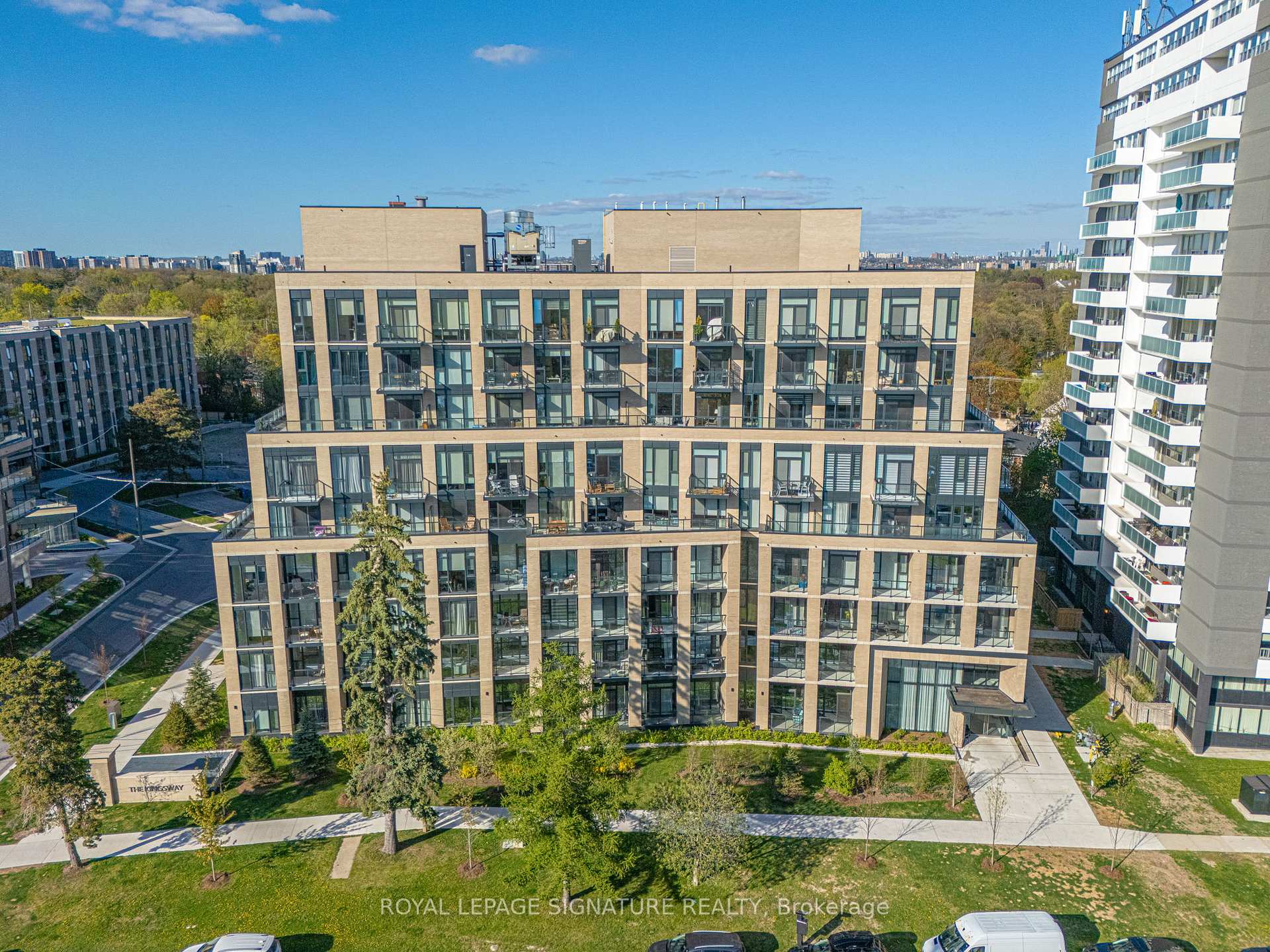 1 Bedroom Condo at 293 The Kingsway, Toronto For sale