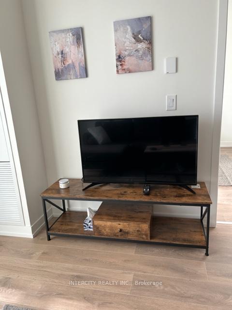 1 Bedroom Condo at 345 Wheat Boom, Oakville For sale