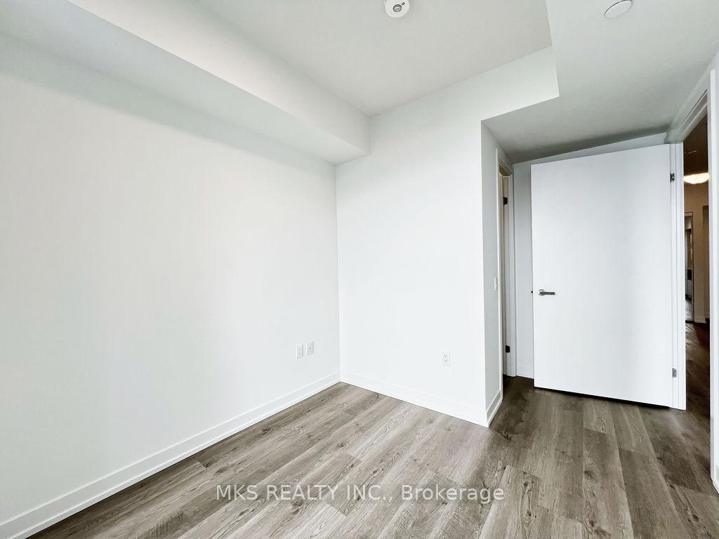 2 Bedrooms Condo at 55 Cooper,  Toronto For sale
