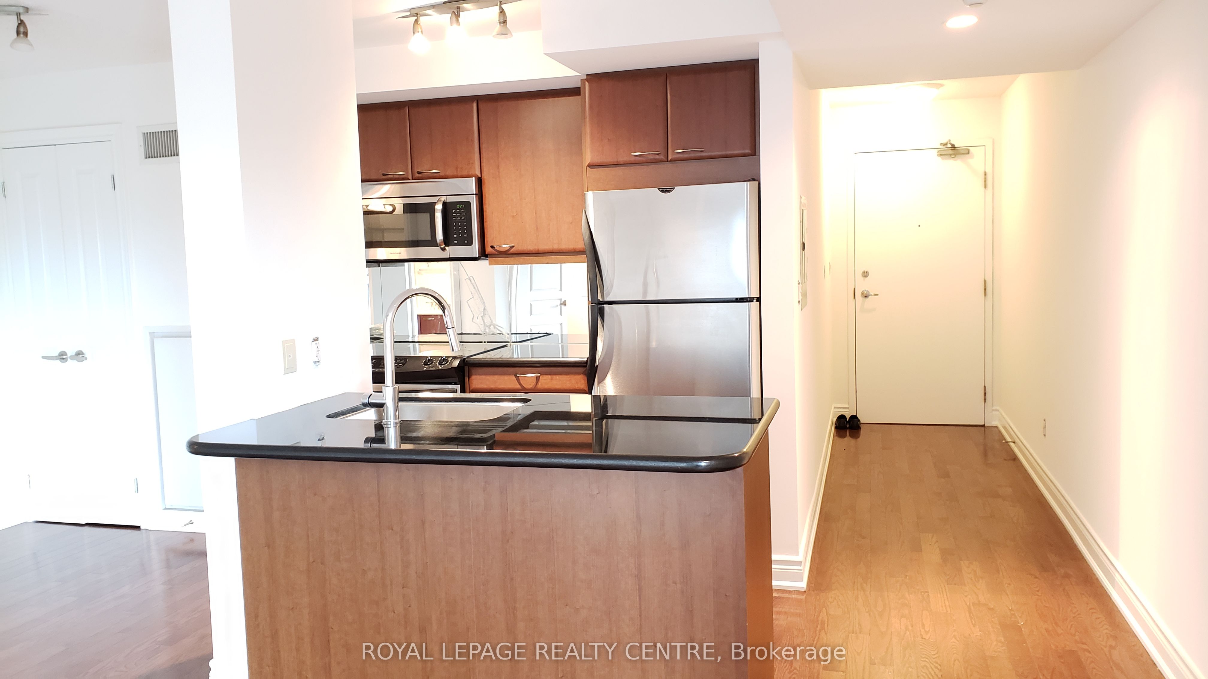 308 Palmerston Avenue, #419