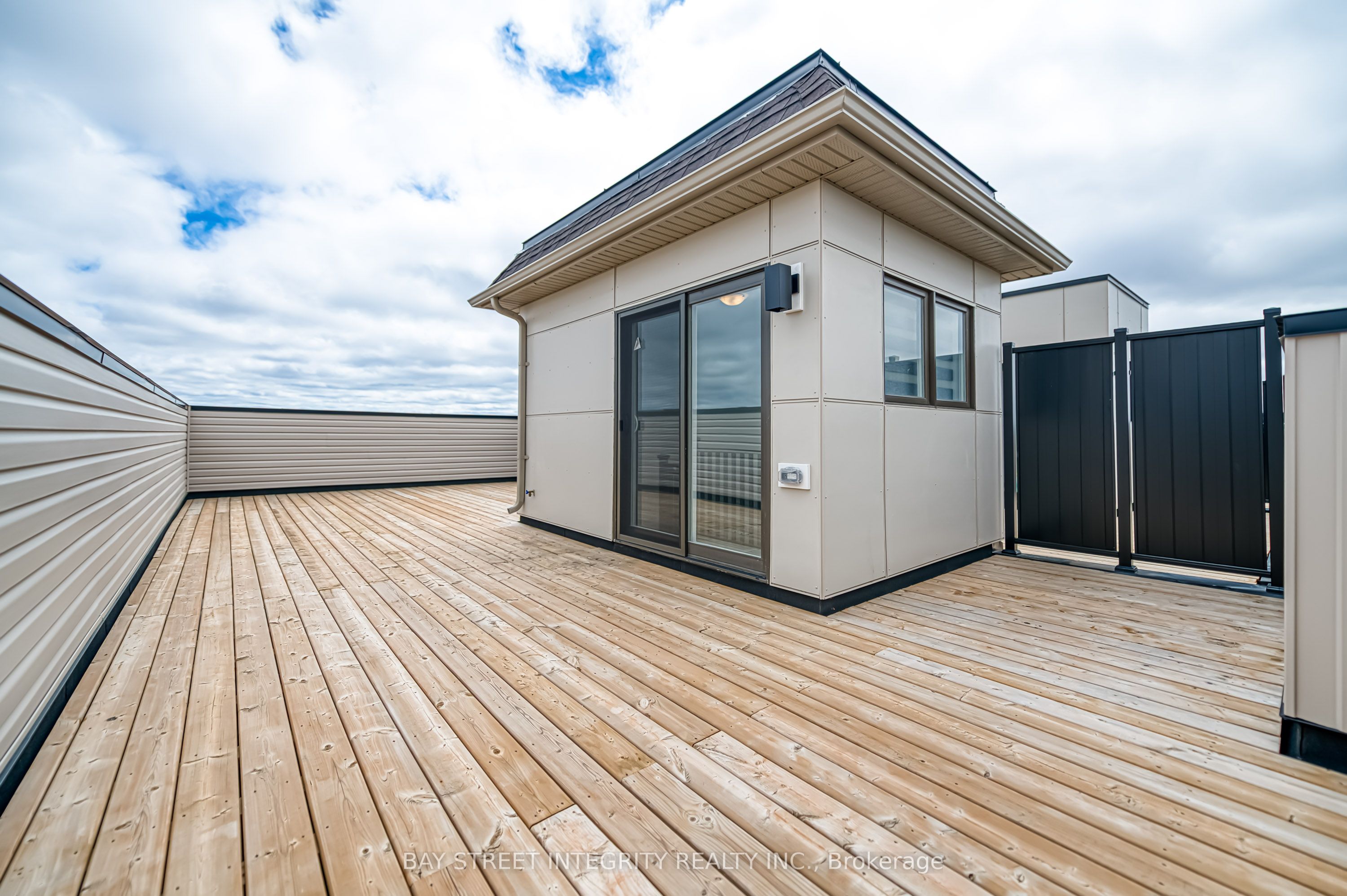 94 Guardhouse Crescent