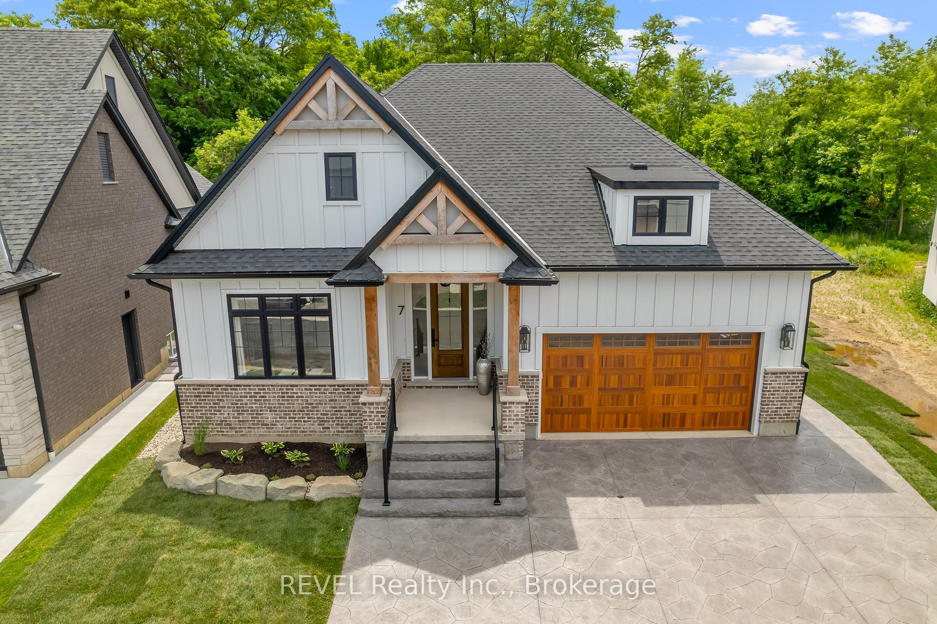 7 Fedorkow Lane, Niagara-on-the-Lake, ON L0S 1J1
