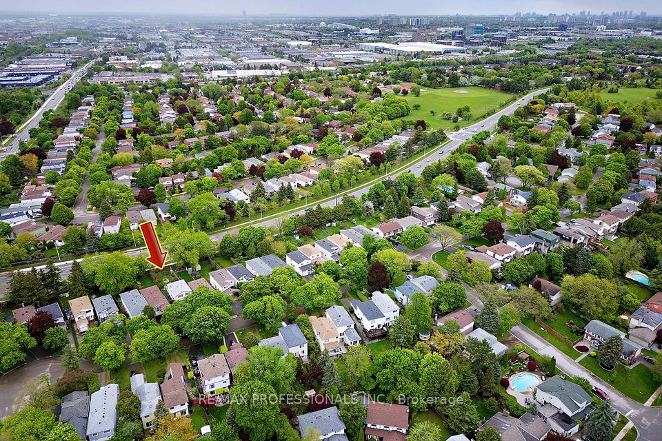 57 Donnamora Crescent, Markham, ON L3T 4K6