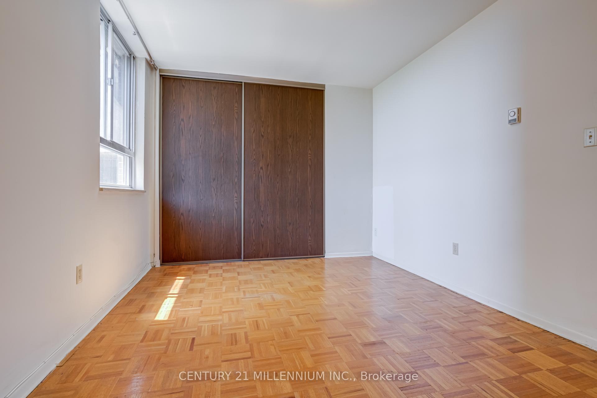 3 Bedrooms Condo at 5 Massey, Toronto For sale