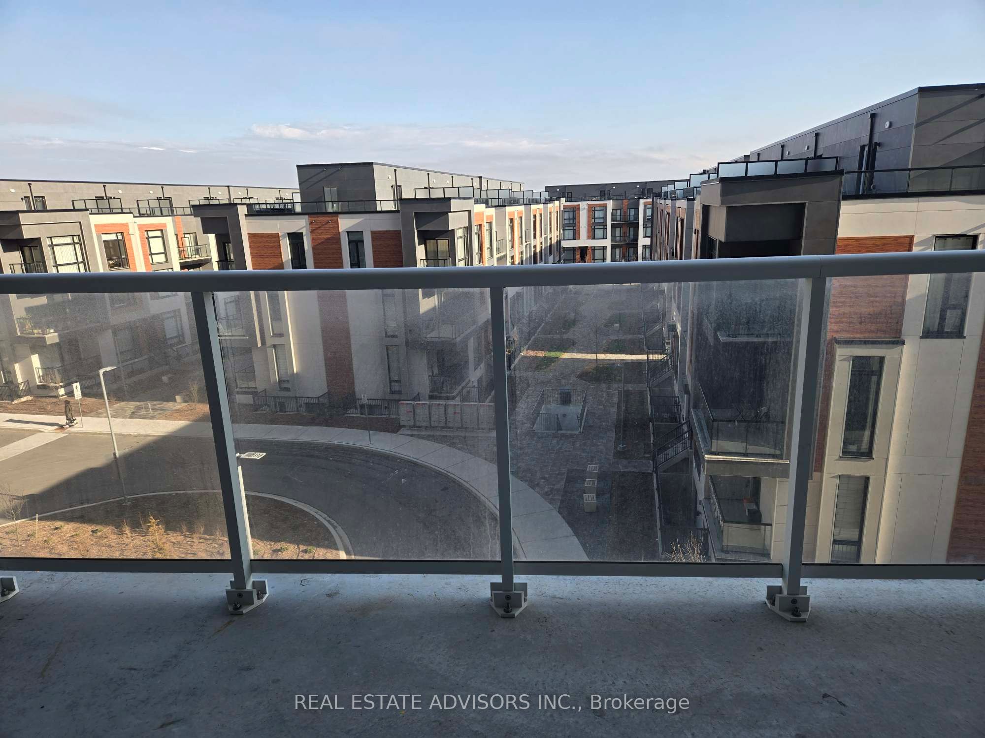 2 David Eyer Road, #422