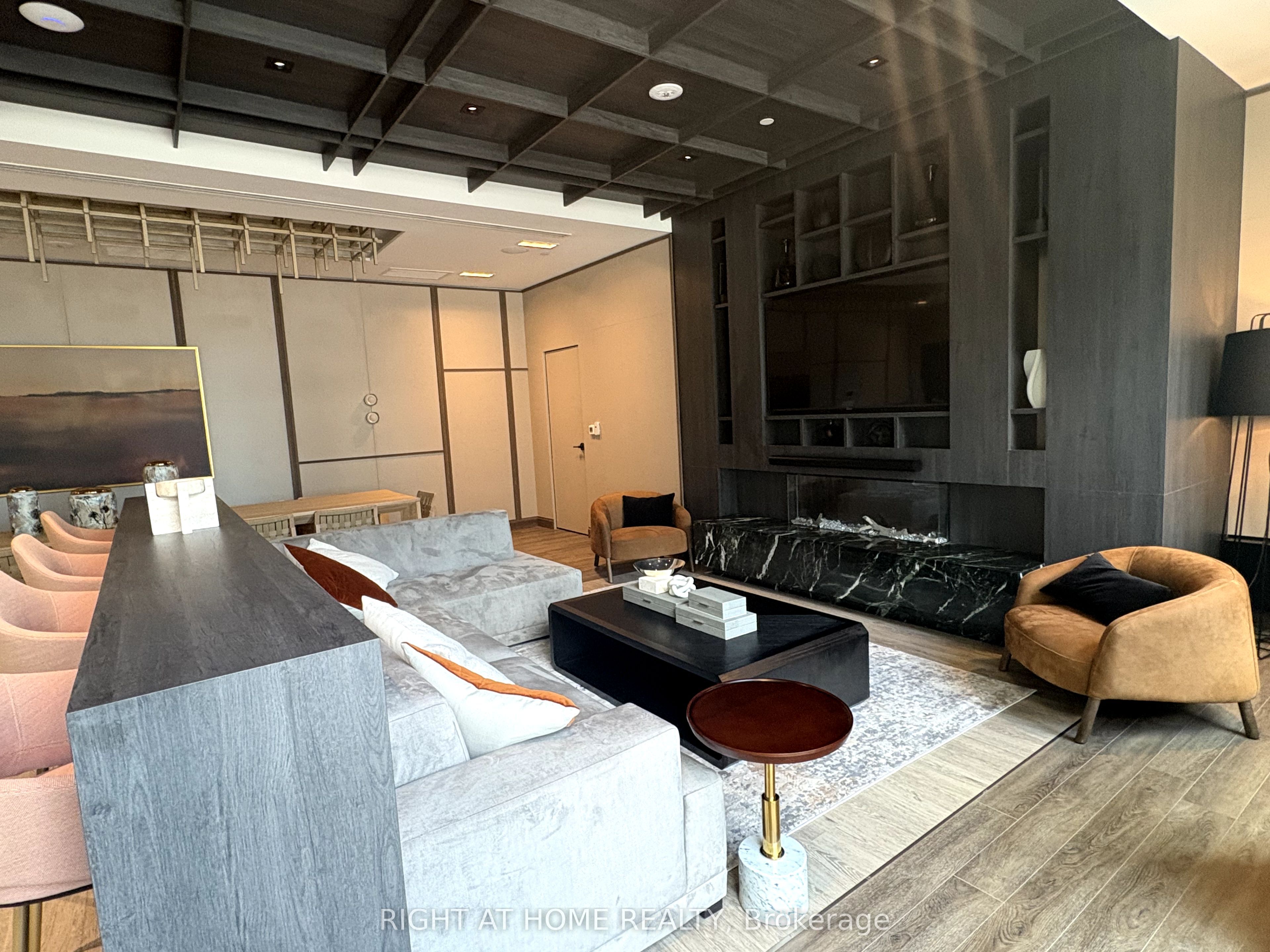 2501 Saw Whet Boulevard S, #648