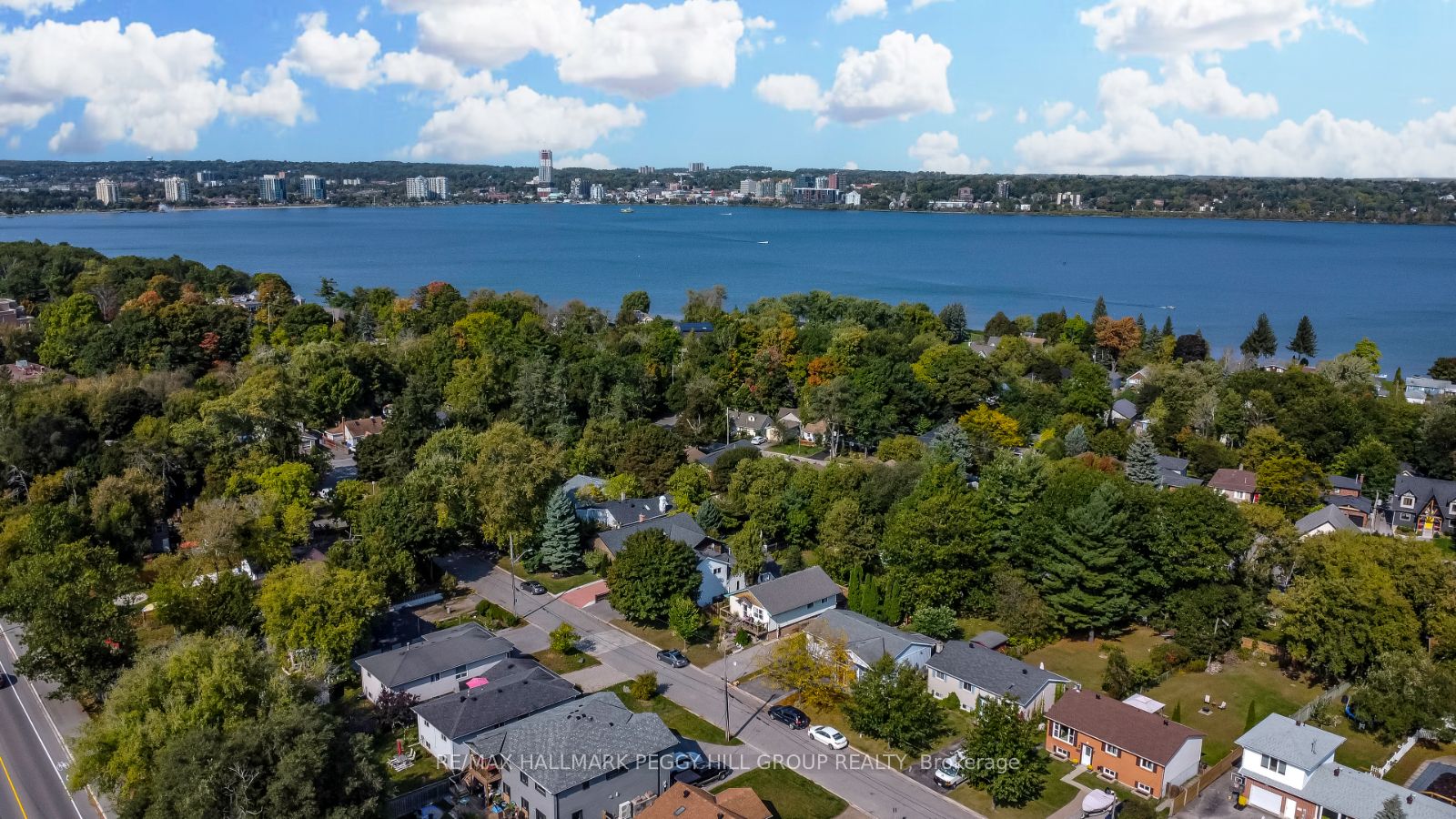 210 Southview Road, Barrie, ON L4N 3X7