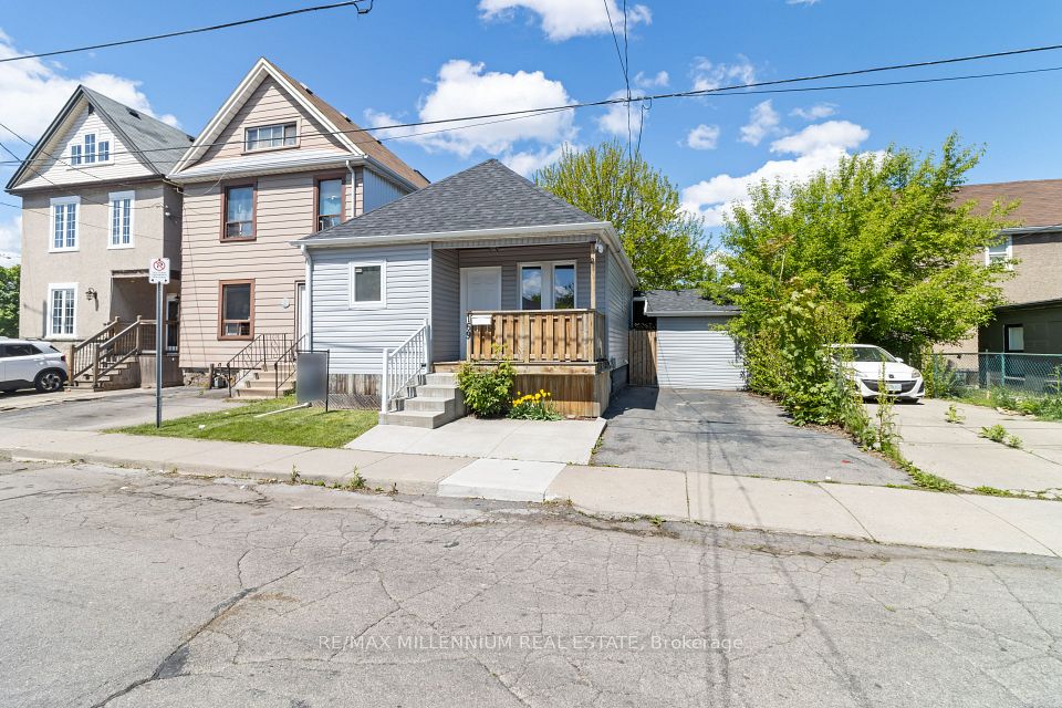 169 London Street, Hamilton, ON L8H 4B9