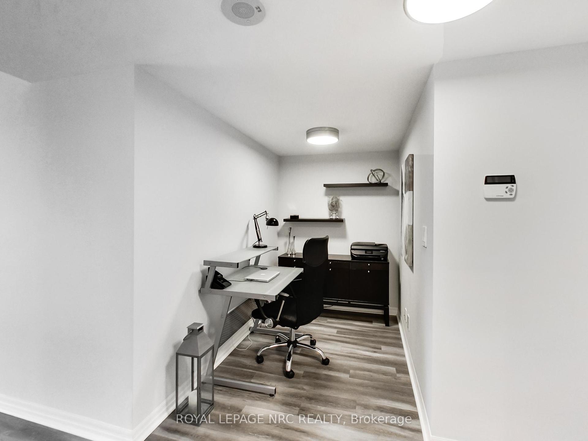 2 Bedrooms Co-op at 1940 Ironstone, Burlington For sale