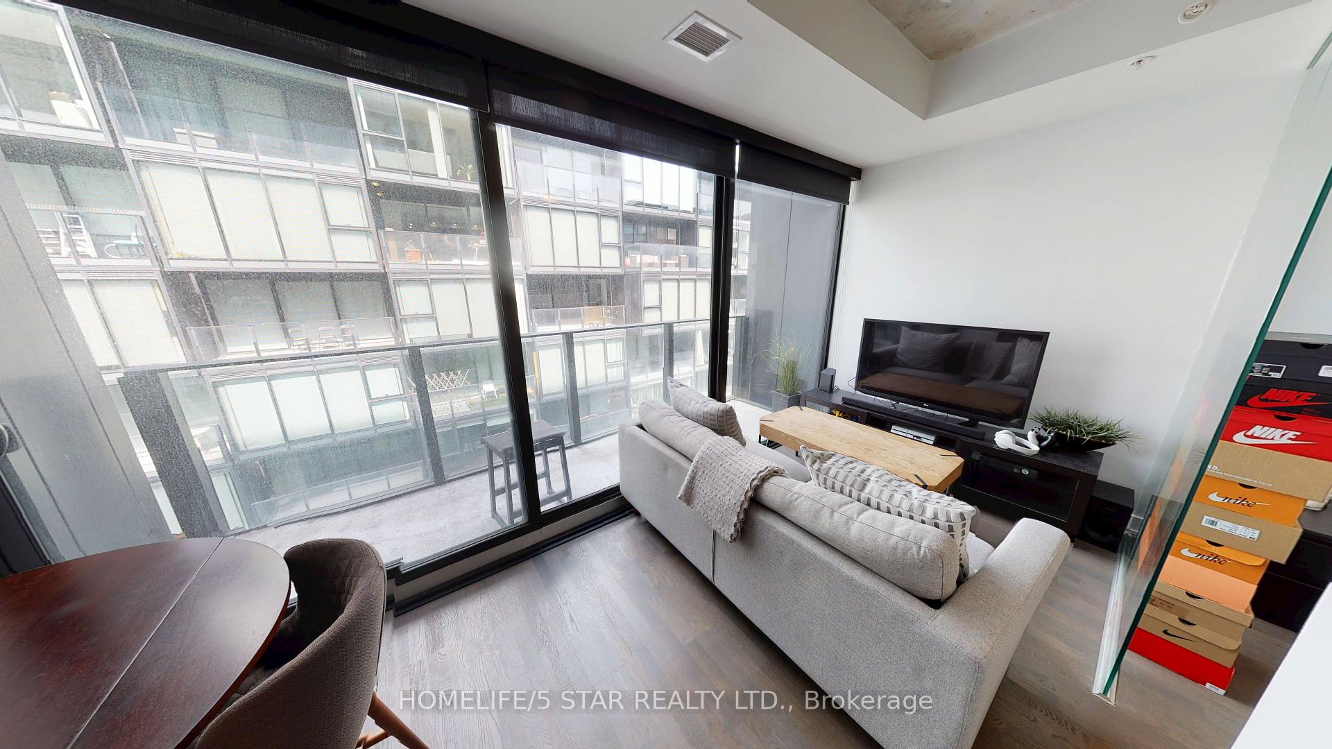1 Bedroom Condo at 38 Stewart, Toronto For sale