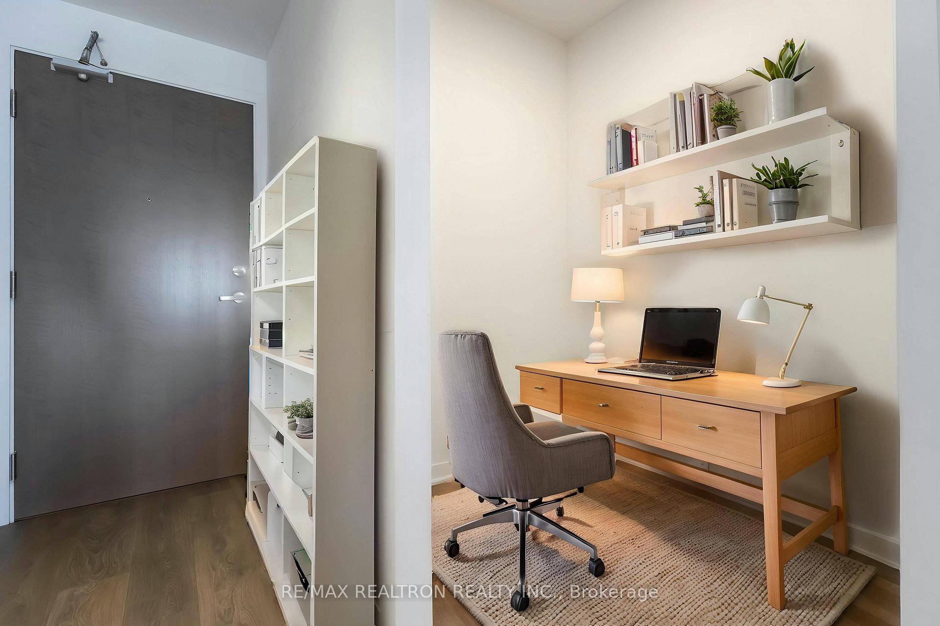 2 Bedrooms Condo at 20 Richardson, Toronto For sale