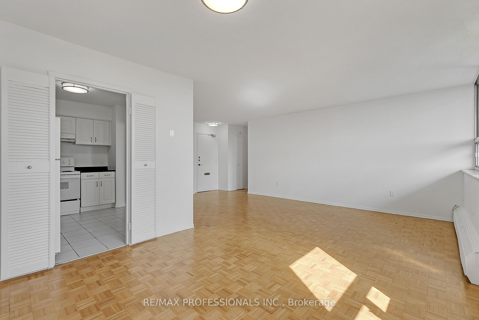 2 Bedrooms Co-op at 151 La Rose,  Toronto For sale