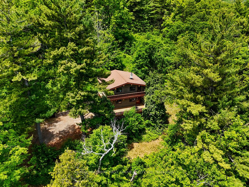 206 Pinnacle Hill
