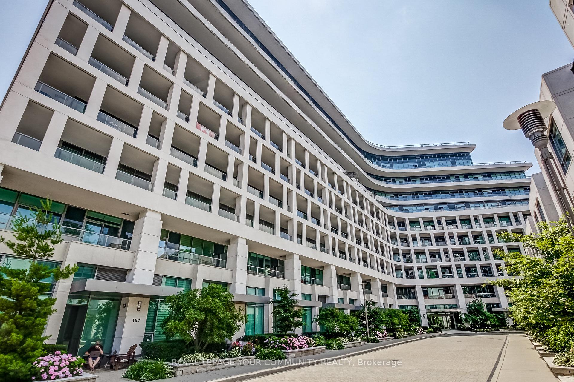 2 Bedrooms Condo at 11 Bronte,  Oakville For sale
