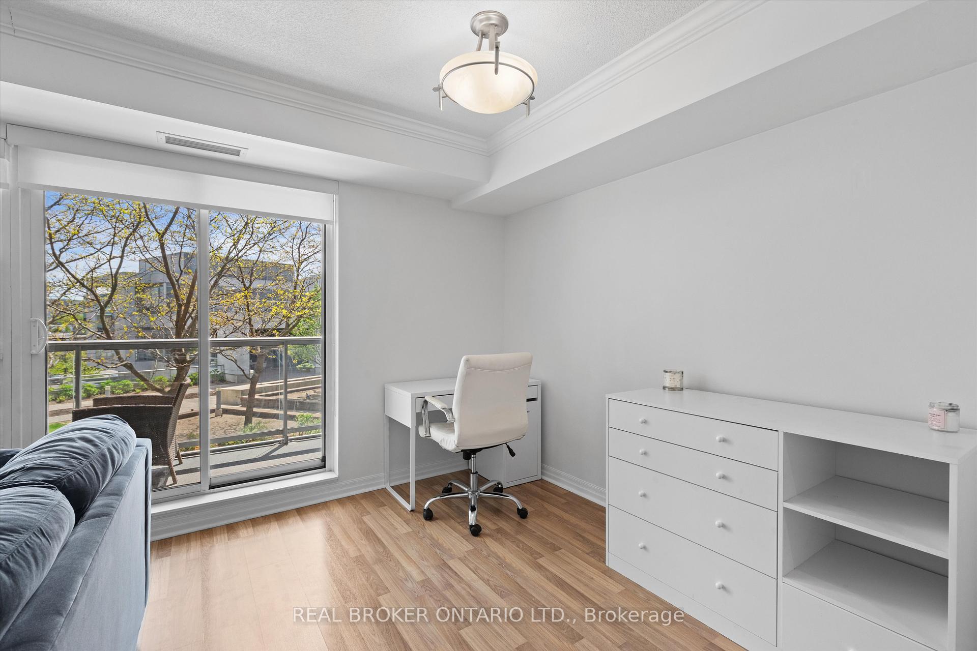 1 Bedroom Condo at 2035 Sheppard, Toronto For sale