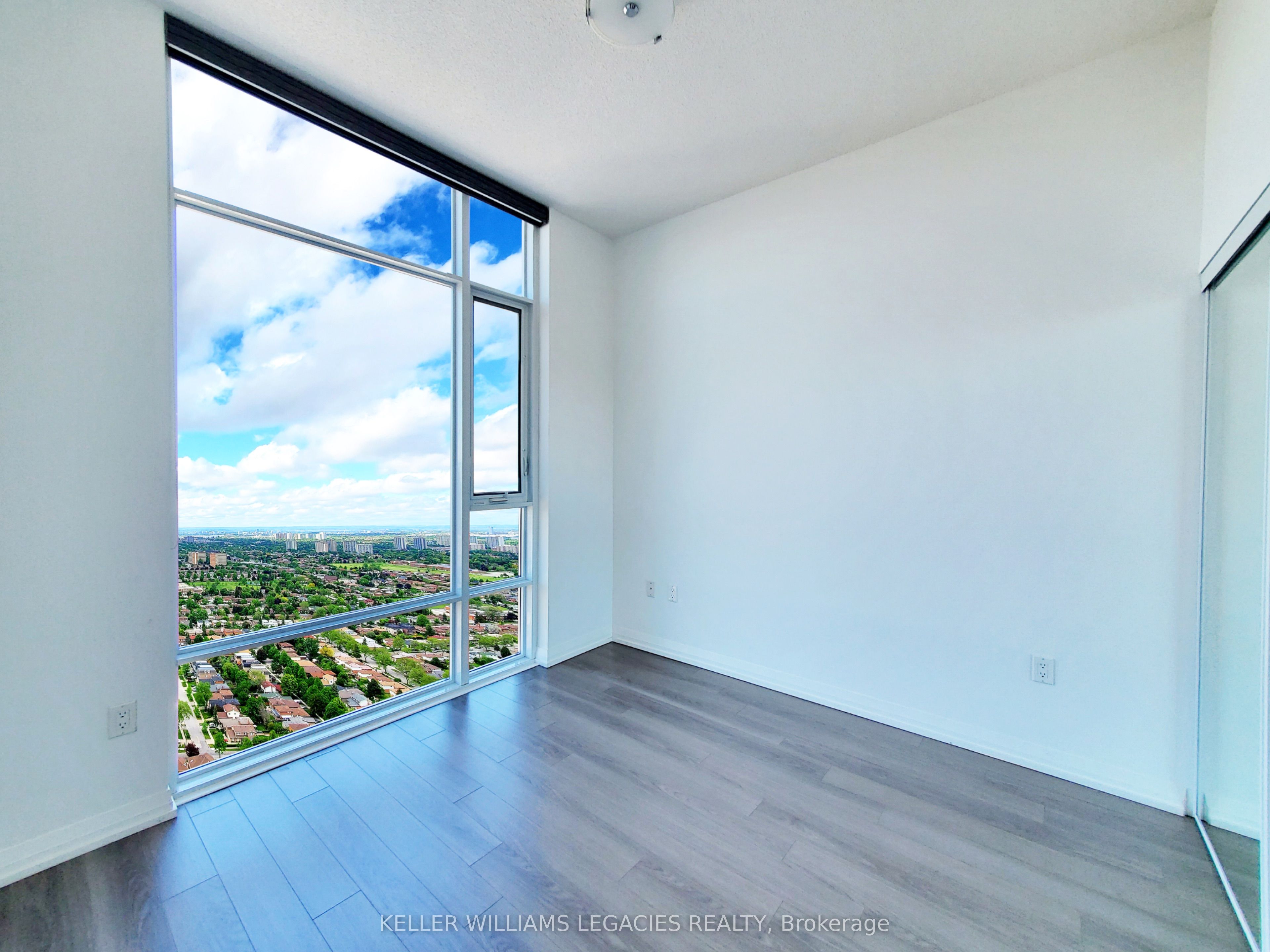 55 Ann O'reilly Road, #PH02