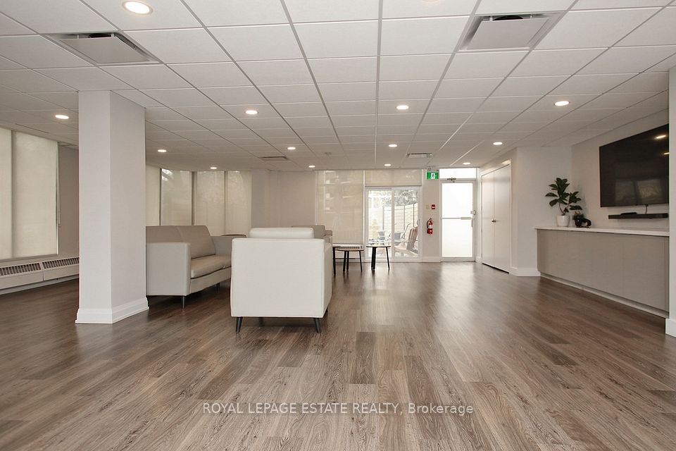 Gorgeous Party Room