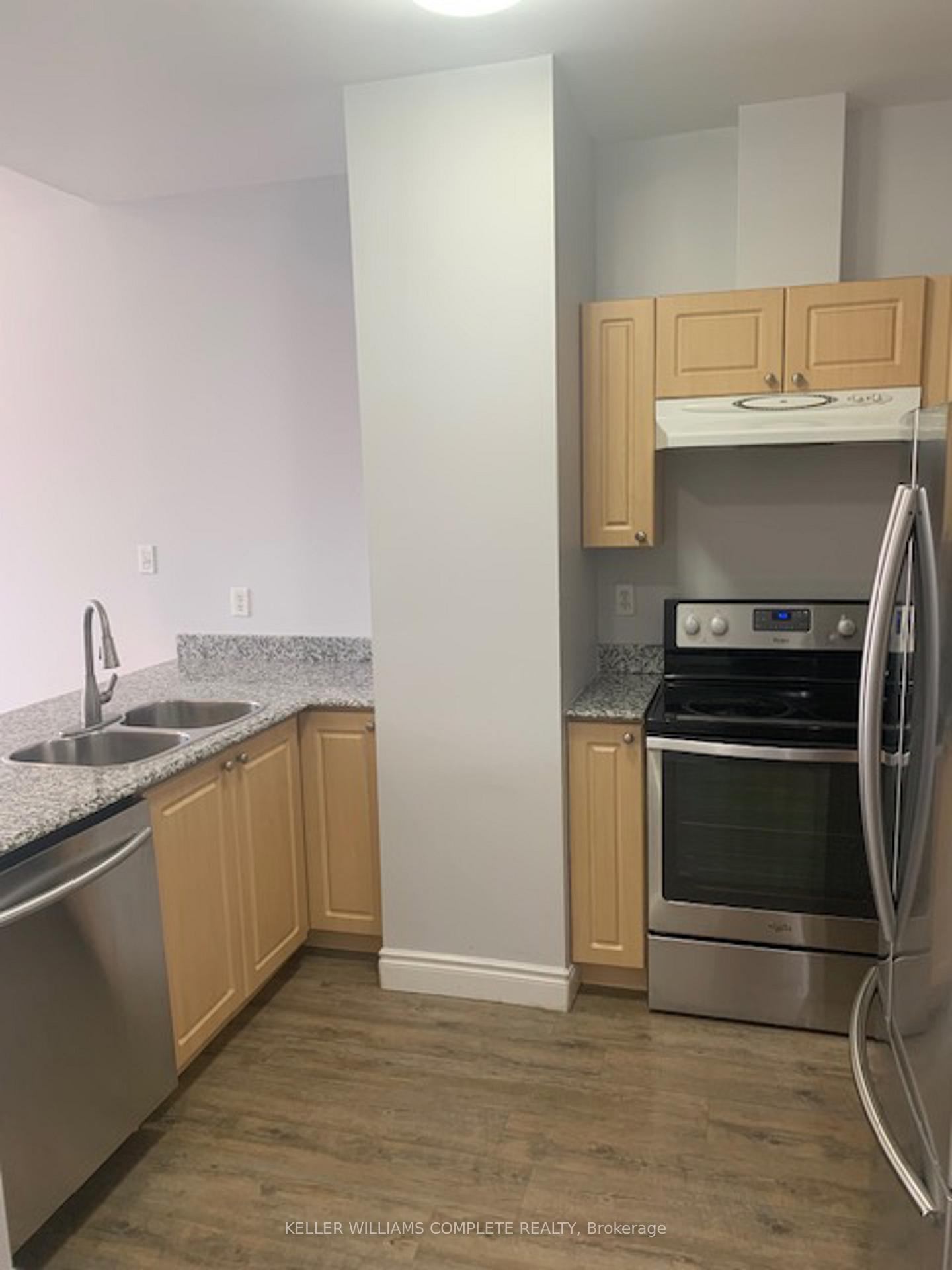 2 Bedrooms Condo at 135 James, Hamilton For sale