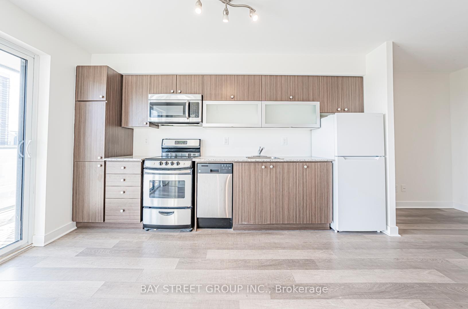 1 Bedroom Condo at 275 Yorkland, Toronto For sale