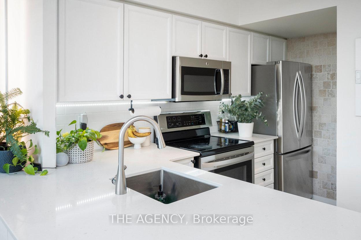 1 Bedroom Condo at 250 Manitoba, Toronto For sale