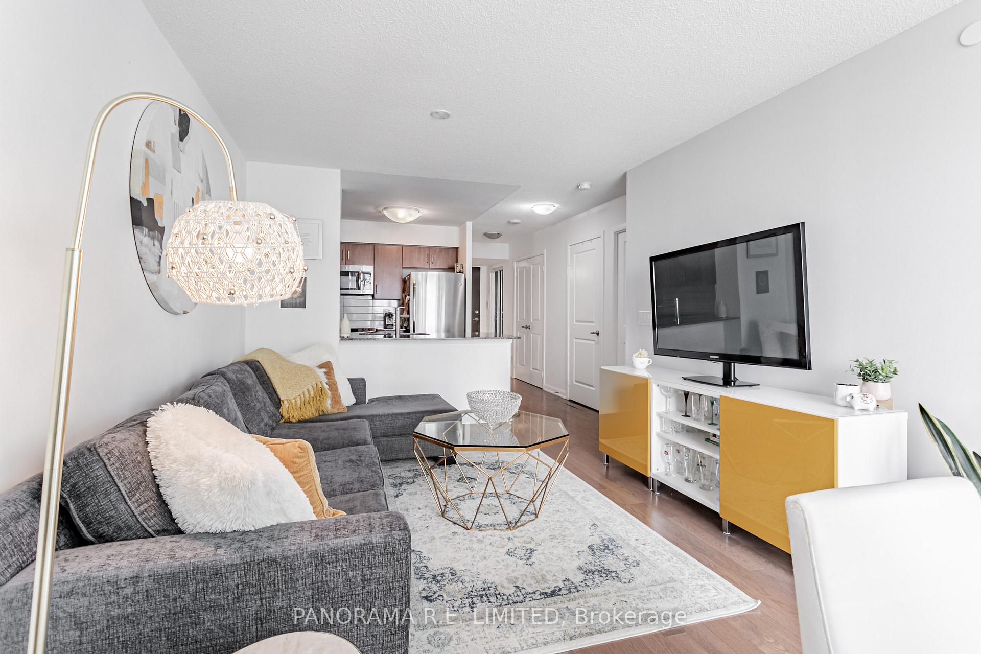 2 Bedrooms Condo at 205 Sherway Gardens, Toronto For sale