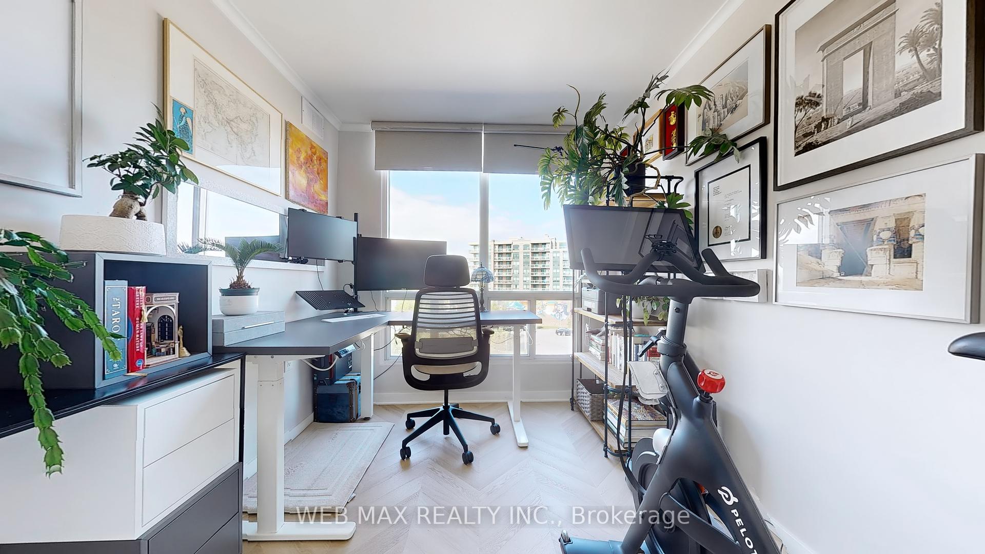 2 Bedrooms Condo at 906 Sheppard, Toronto For sale