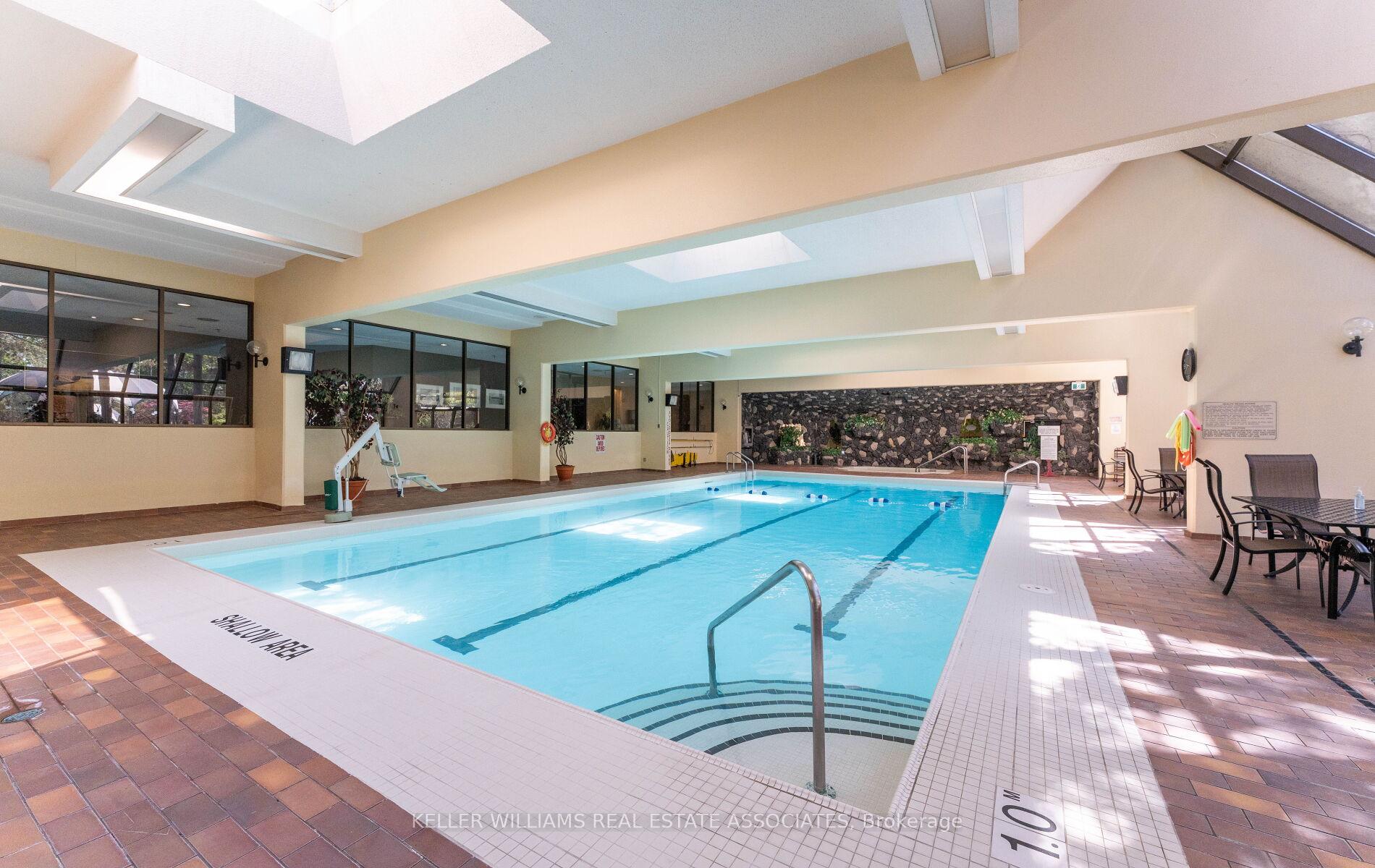 3 Bedrooms Condo at 2010 Islington, Toronto For sale