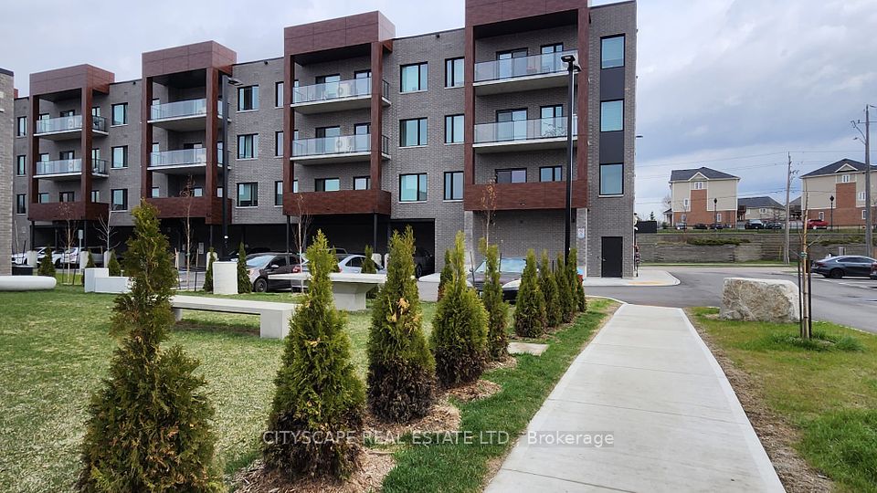 408 Dundas Street