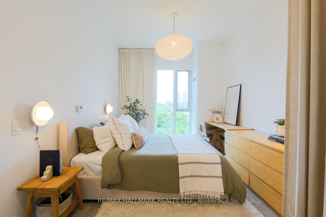 3 Bedrooms Condo at 20 Tubman, Toronto For sale