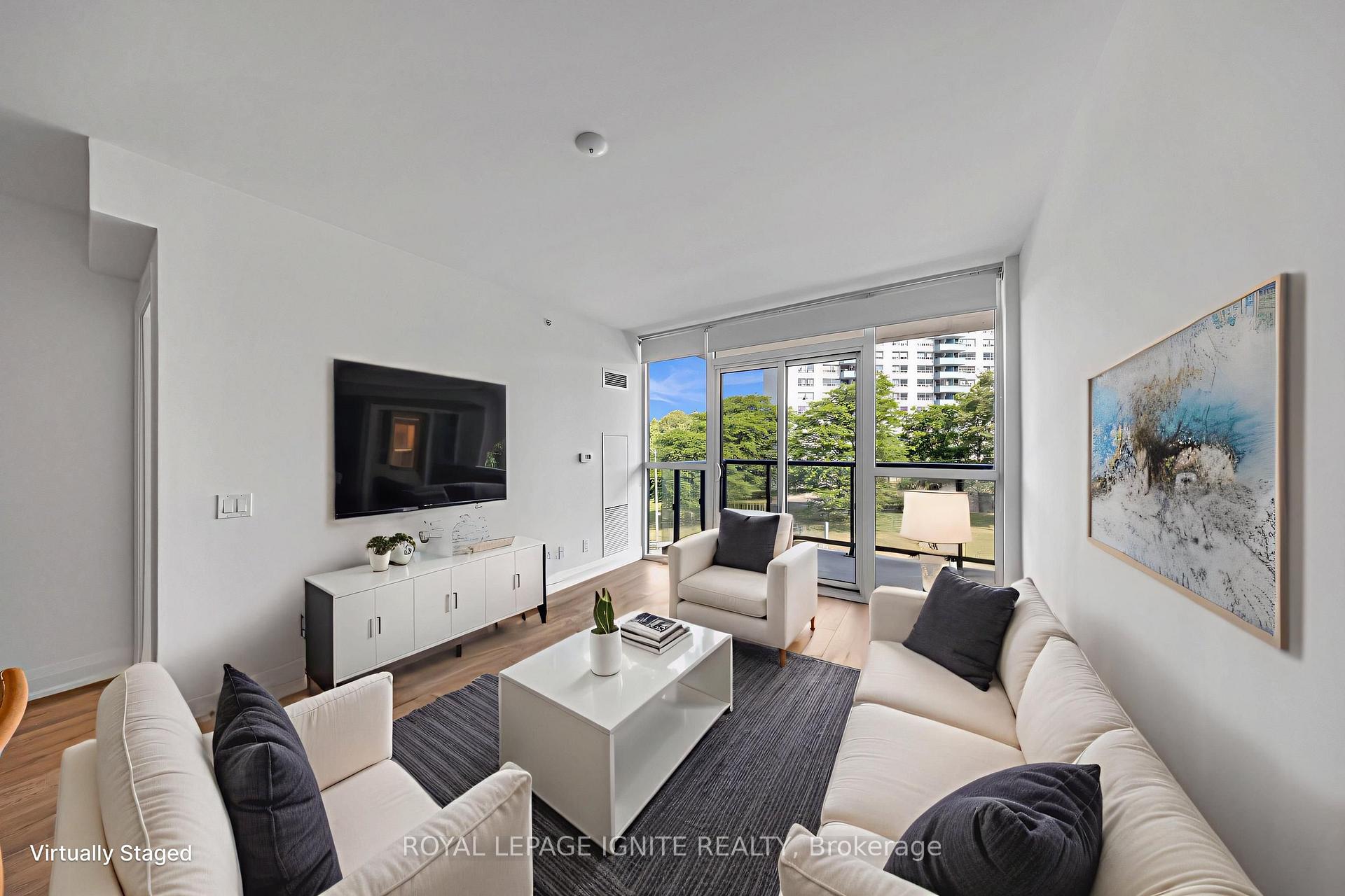 3 Bedrooms Condo at 1461 Lawrence, Toronto For sale