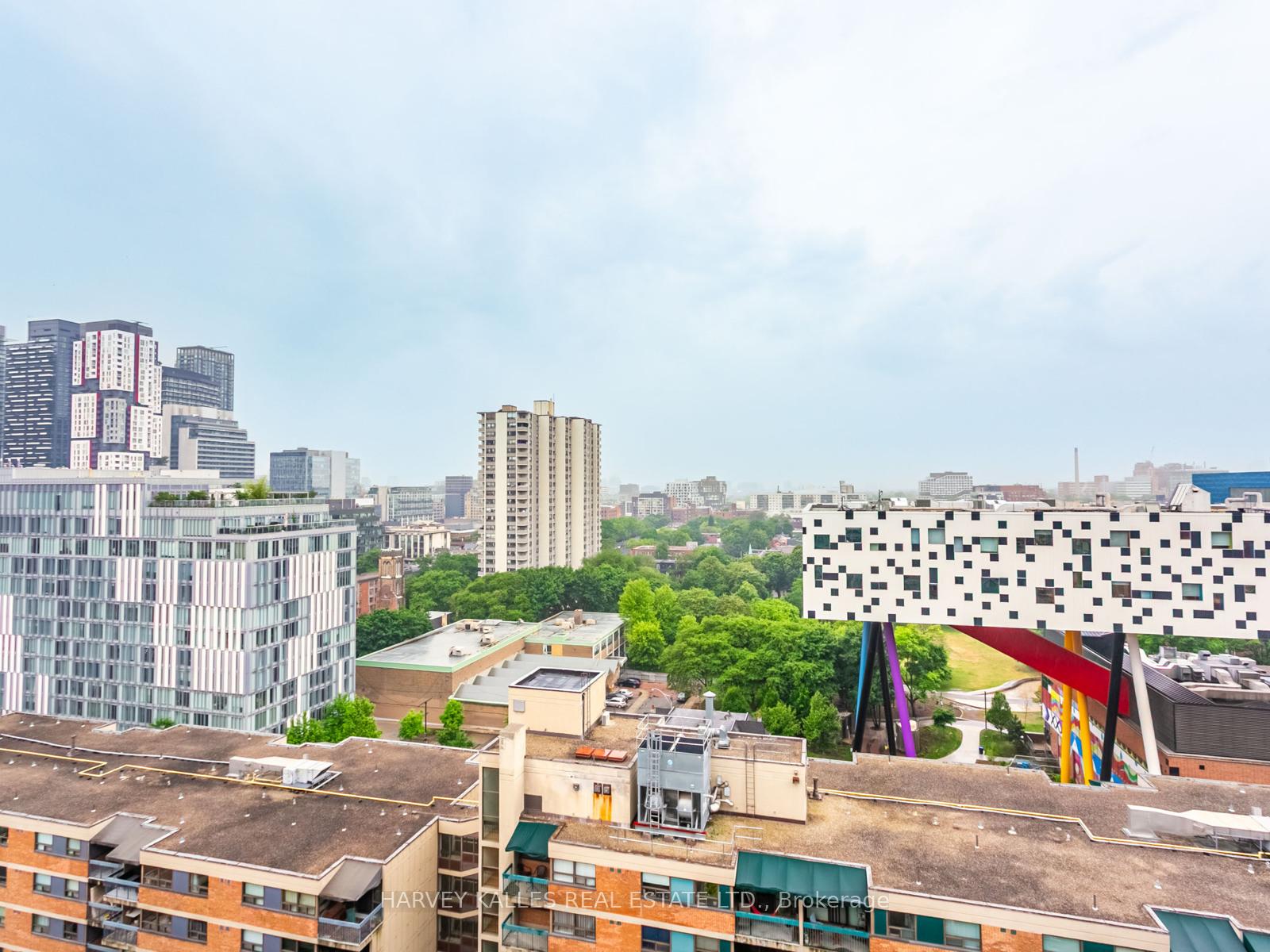 3 Bedrooms Condo at 96 St Patrick, Toronto For sale