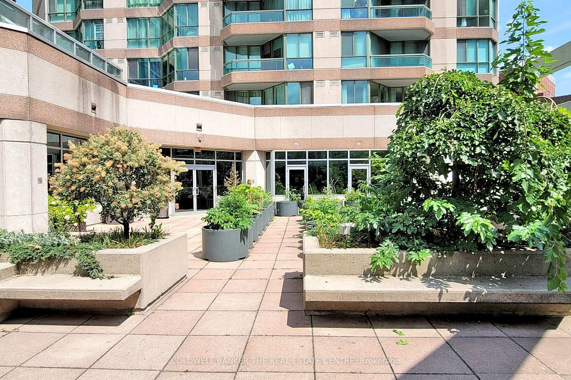 1 Bedroom Condo at 38 Elm, Toronto For sale