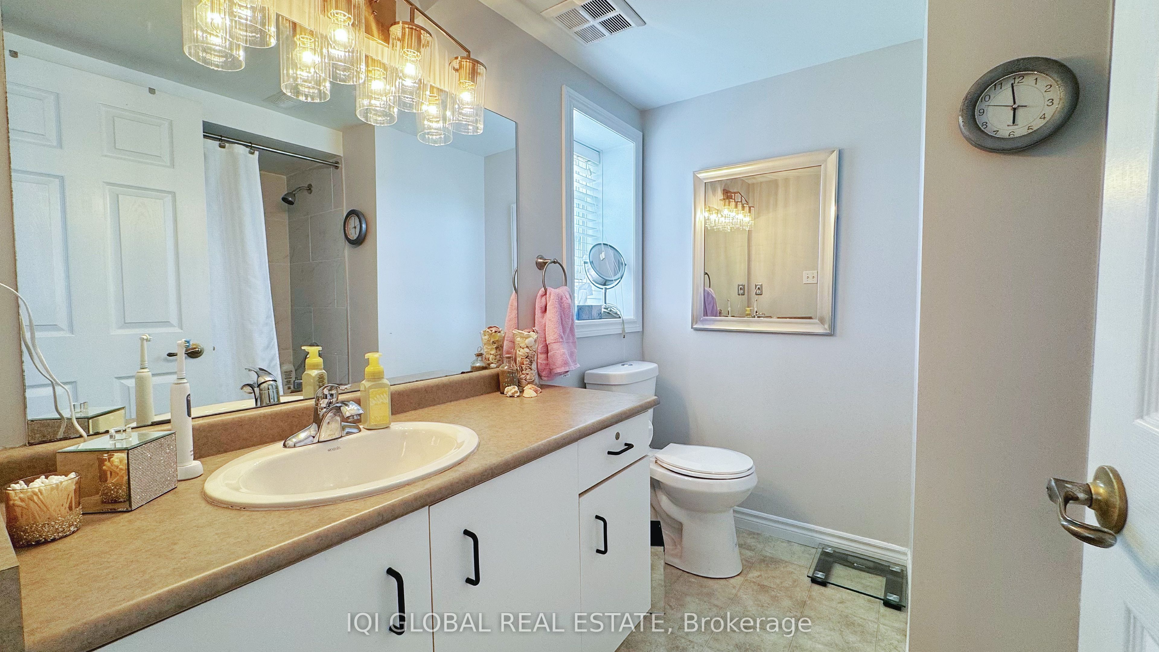 1490 Bishops Gate, #110
