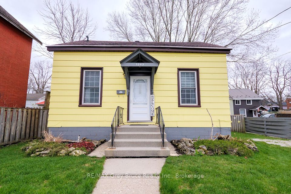 1245 2nd Ave east 2nd