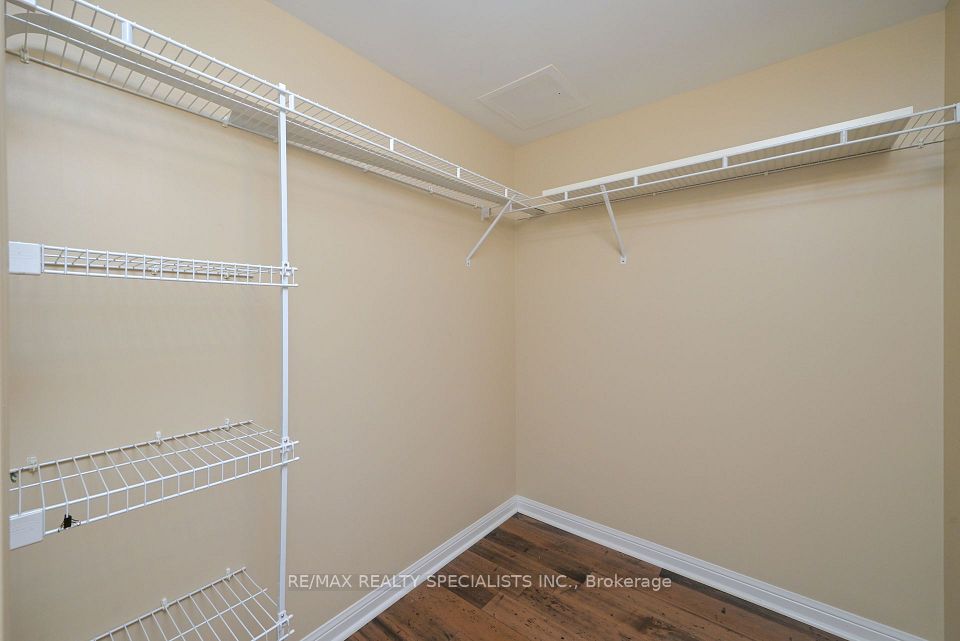 Walk In Closet