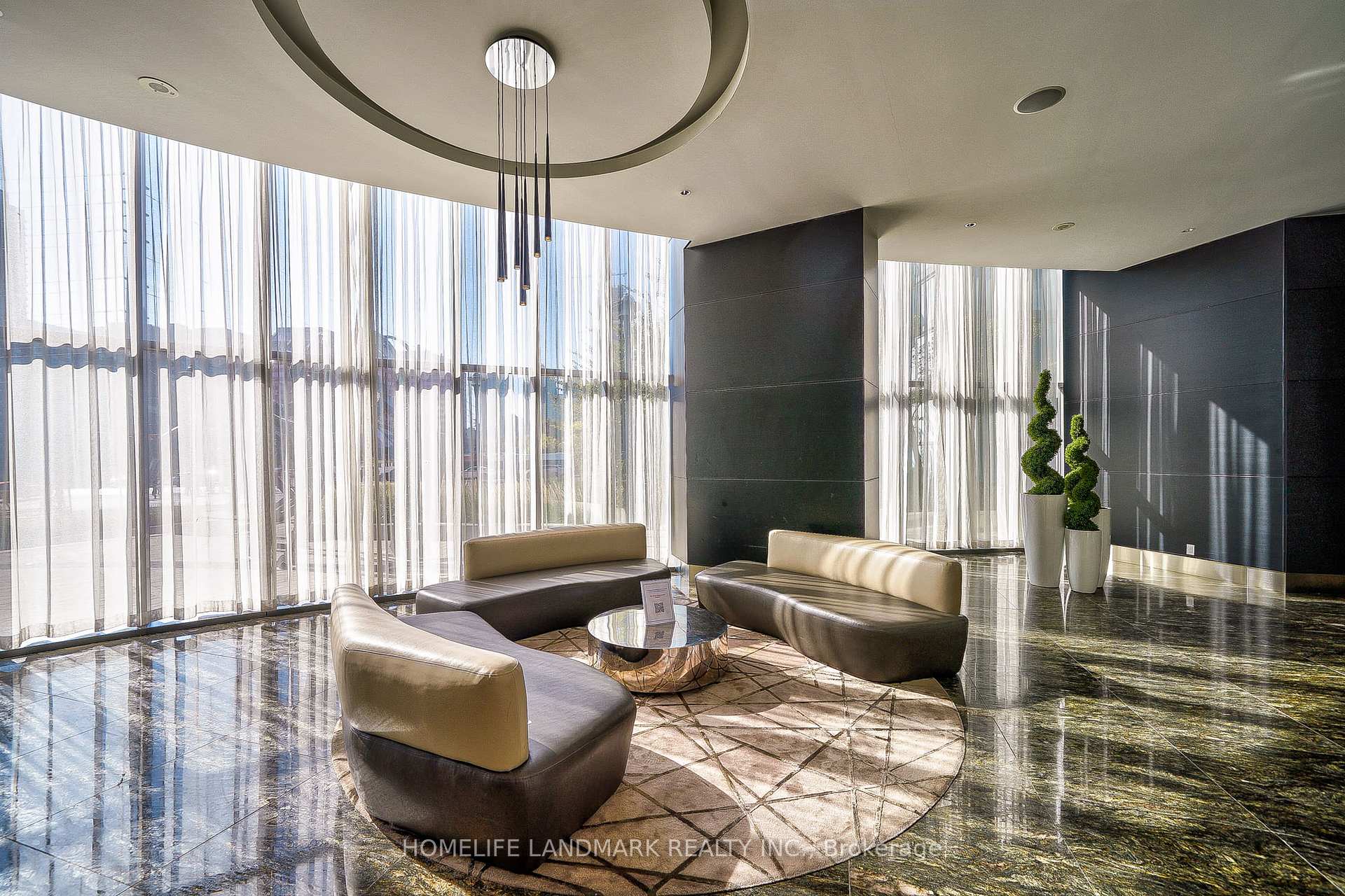1 Bedroom Condo at 60 Absolute,  Mississauga For sale