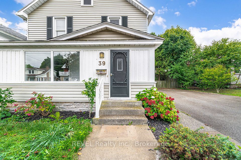 39 Phipps Street, Fort Erie, ON L2A 2V3