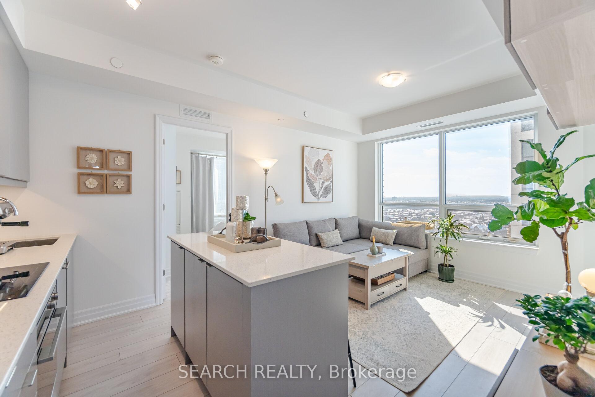2 Bedrooms Condo at 30 Elm, Mississauga For sale
