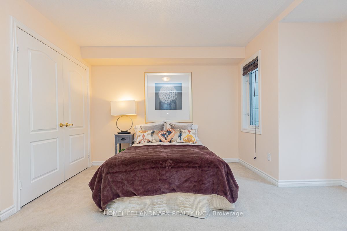 4 William Poole Way, #14