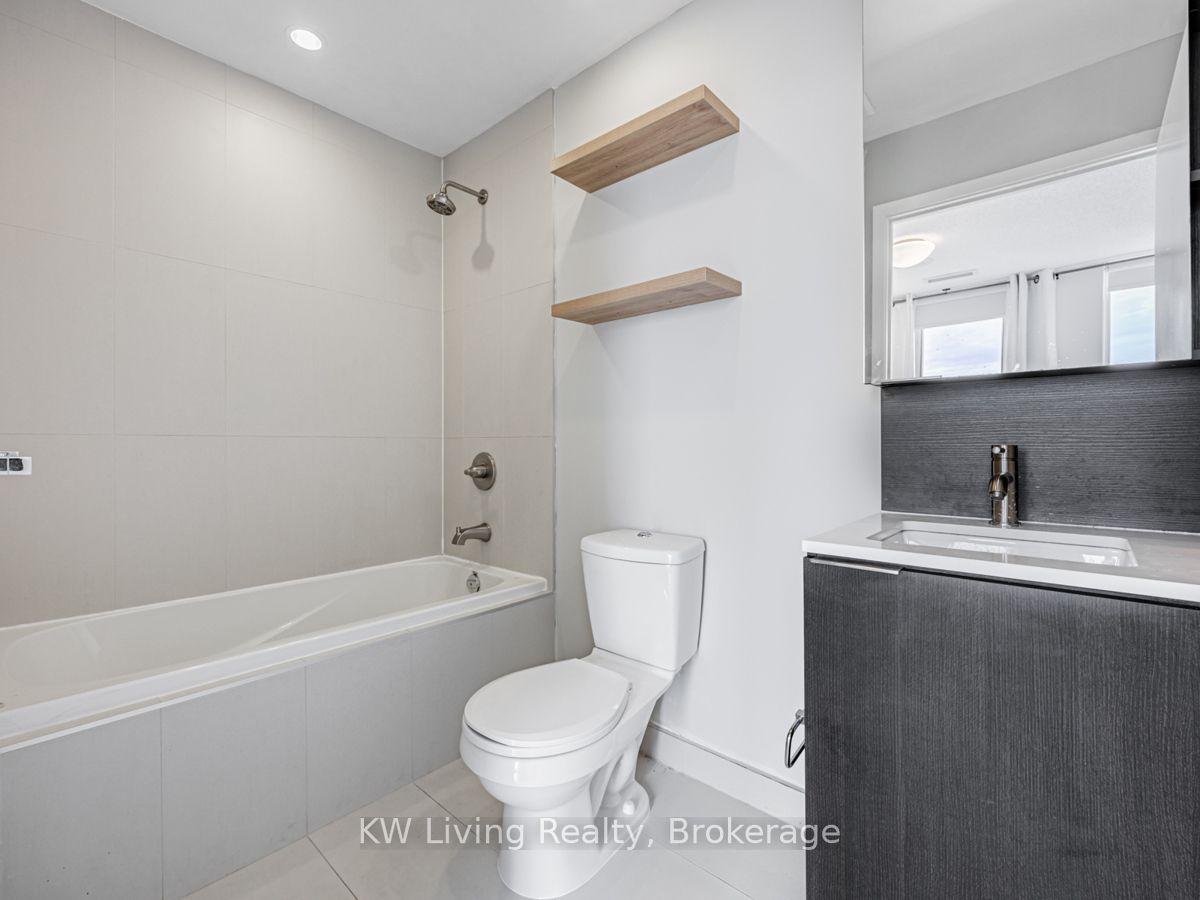 170 Sumach Street, #1402