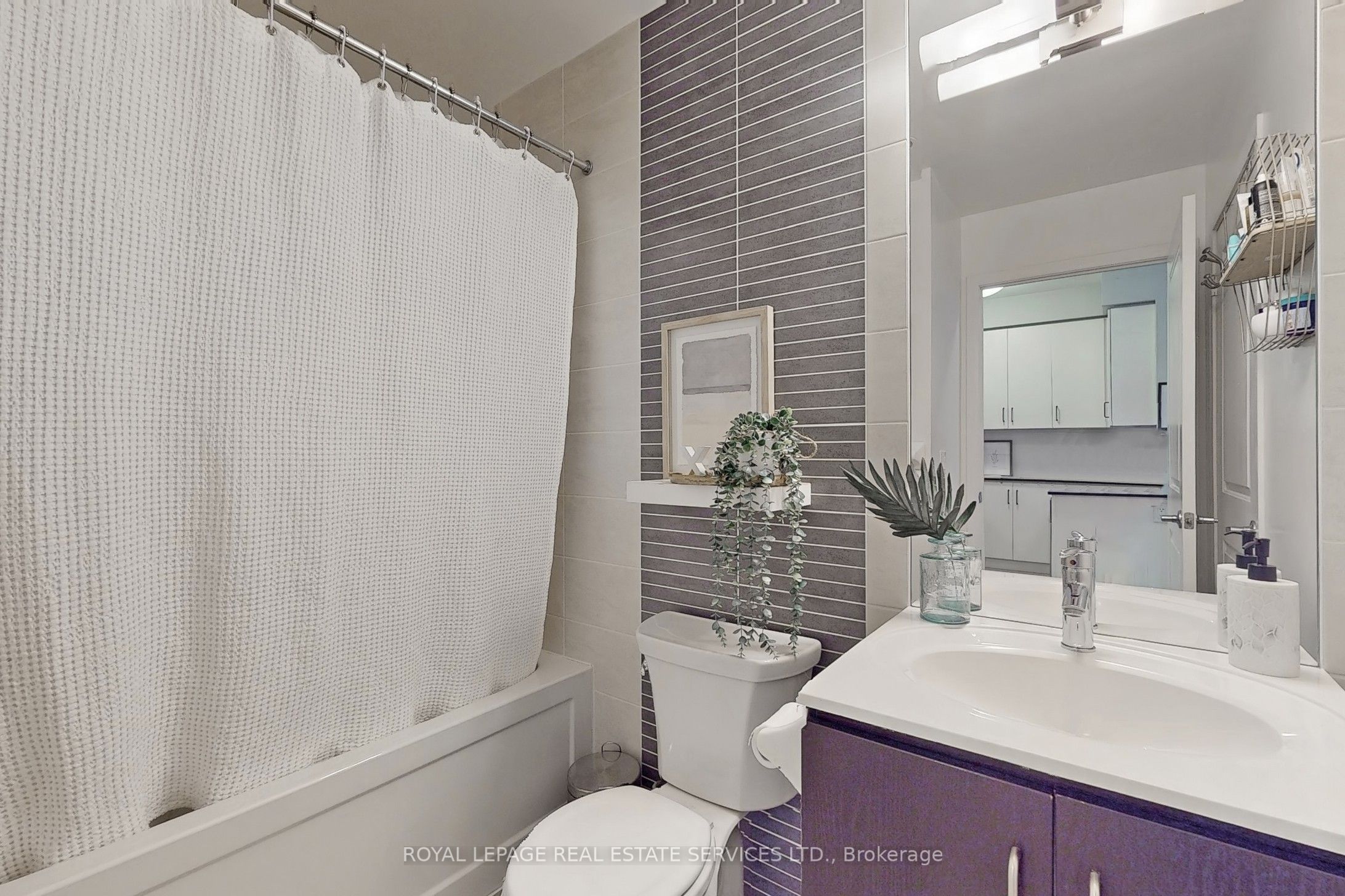 205 Sherway Gardens Road E, #311