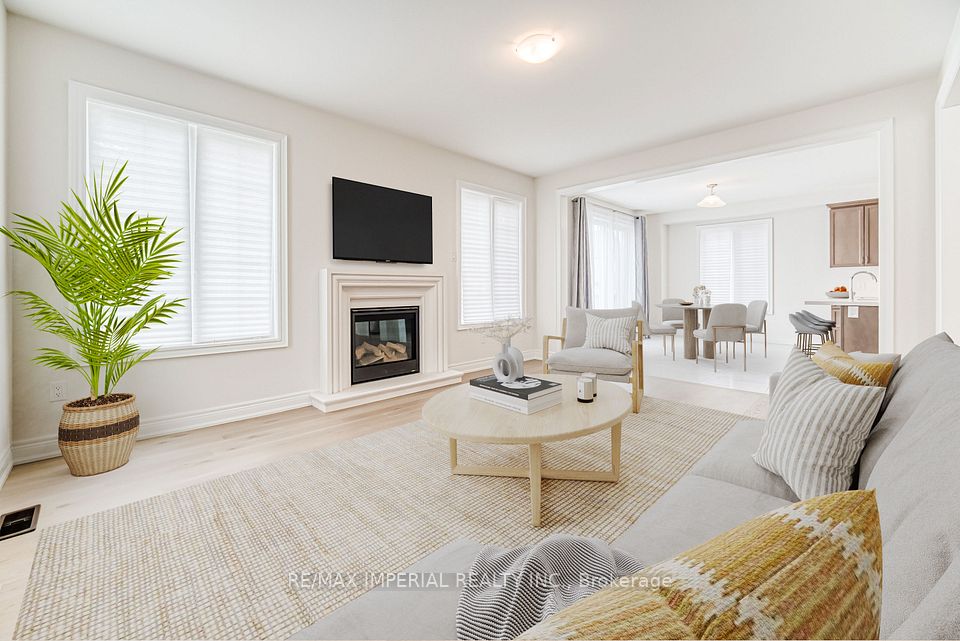 105 Kingknoll Crescent