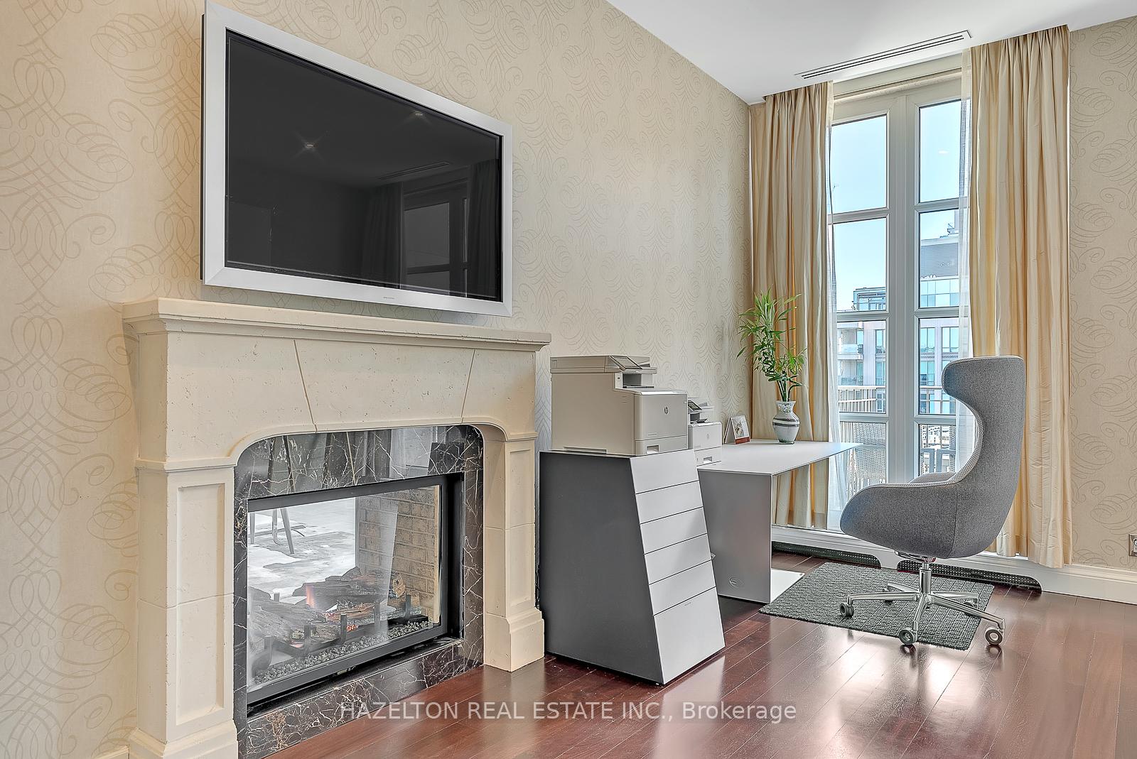 4 Bedrooms Condo at 118 Yorkville, Toronto For sale