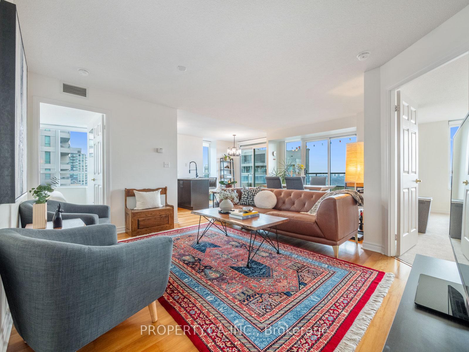 2 Bedrooms Condo at 18 Spring Garden, Toronto For sale